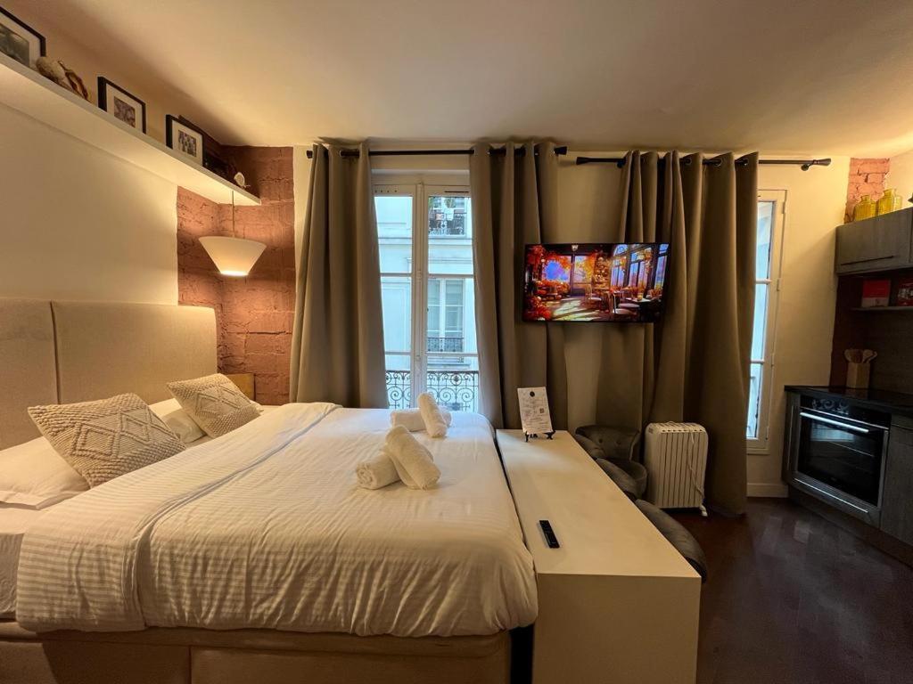 Appartamento Studio Pompidou - Rue Des Temples 3 Places Parigi Esterno foto