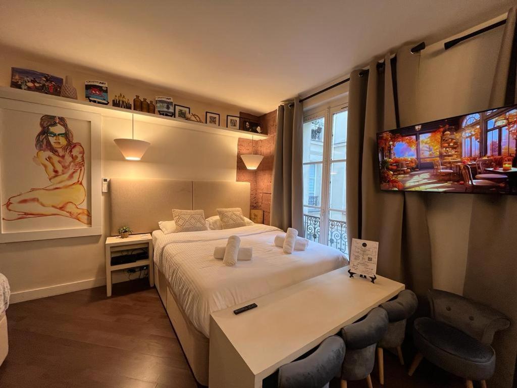 Appartamento Studio Pompidou - Rue Des Temples 3 Places Parigi Esterno foto